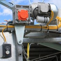 wopa-electric-winch-back-leg